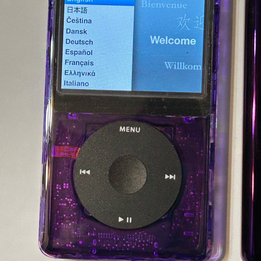 Apple iPod Classic 7th generation 256gb ssd with mega battery Viola - Picture 2 of 3